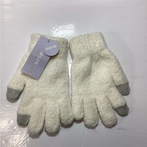 Madden Girl Cozy Ivory and Gray Faux Fur Gloves One Size